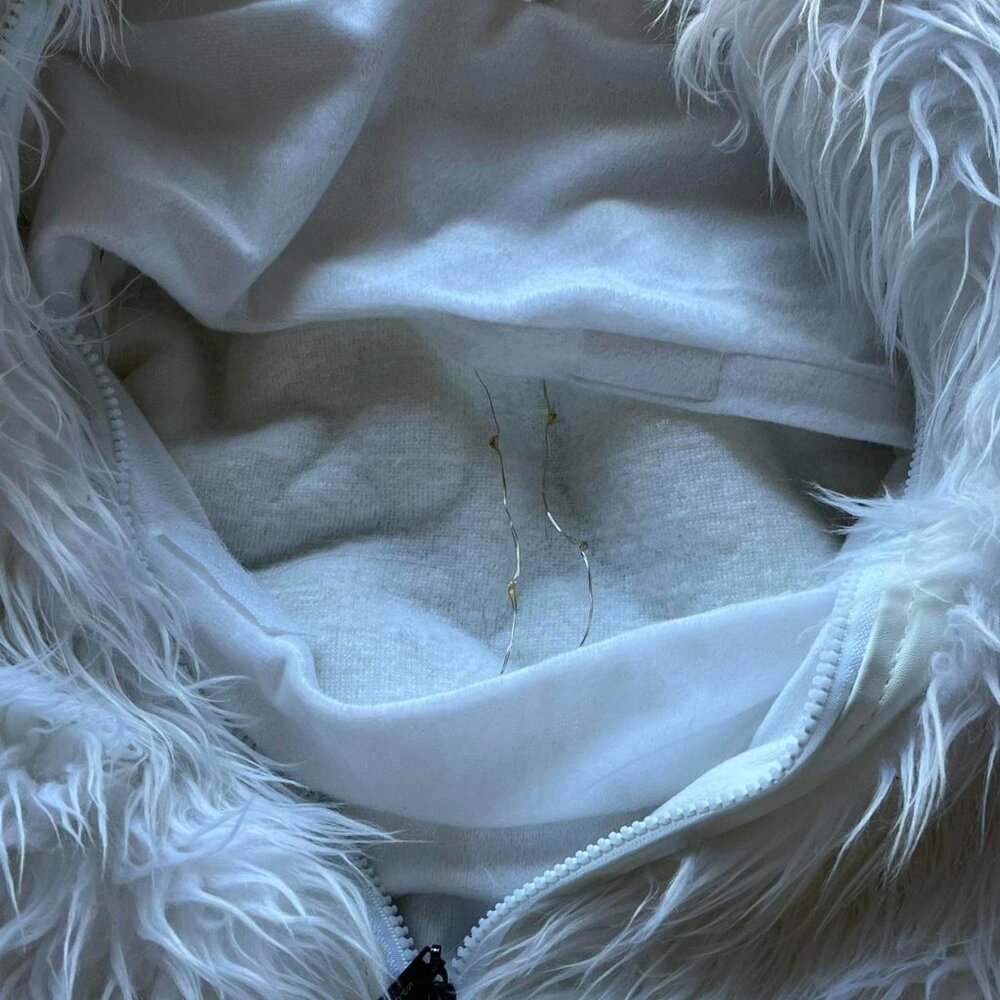 White Faux Fur Vest With Hood/Animal Ears Women S Rave Party Cosplay Gamer Furry - Picture 7 of 7